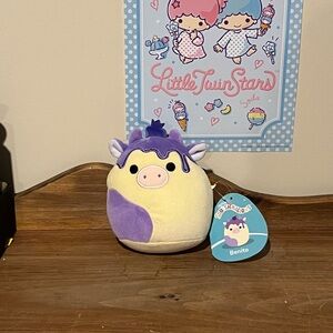 Benito squishmallow 💜